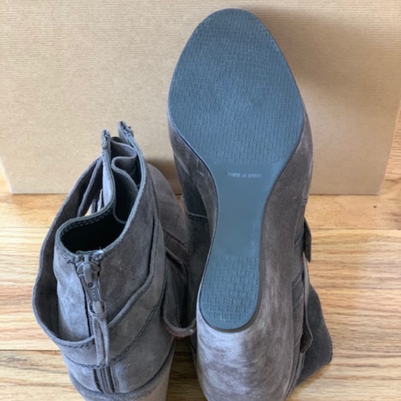 STUART WEITZMAN-SZ 10W - Picture 3 of 6